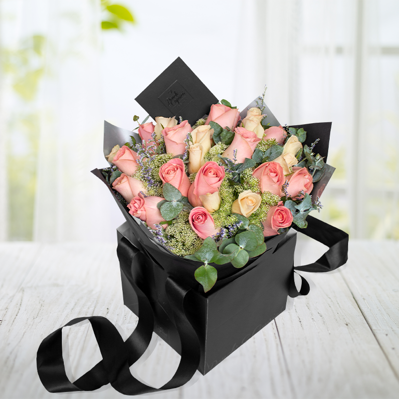 Bouquet de Rosas Hermosas, Mini Señorita, Limonio y Eucalipto